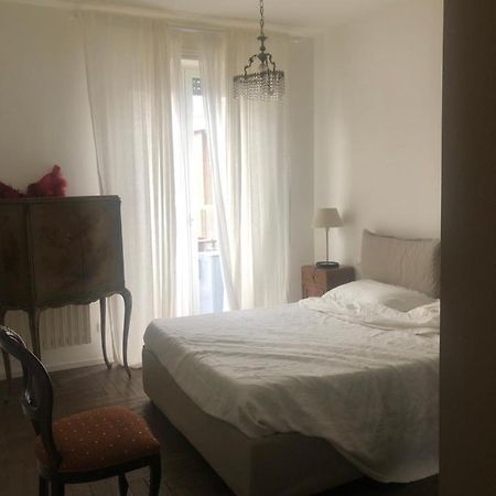 Casa Mia Stanza In Appartamento Condiviso Милано Екстериор снимка